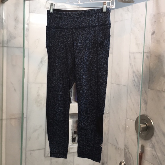 Lululemon Pace Rival Crops (4) - Picture 5 of 8